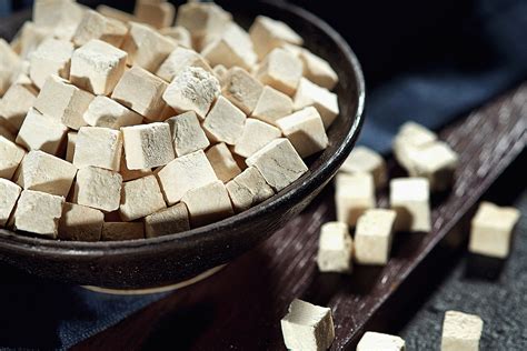 赞美茯苓的句子