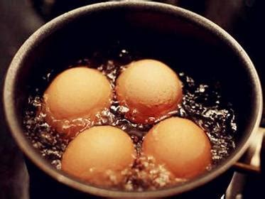 在这申明：大家尽量多给点鸡蛋别给鲜花，因为鸡蛋能吃，鲜花只能【共计66段】