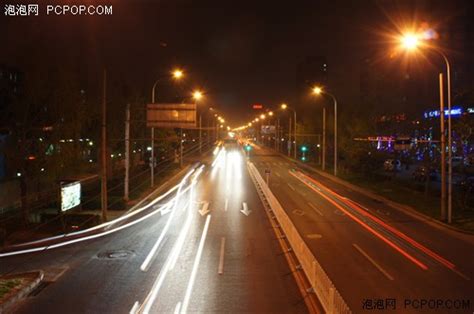 夜晚马路走路文案