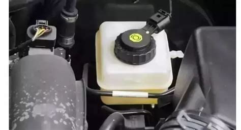 汽車剎車油多久換一次合適這很重要