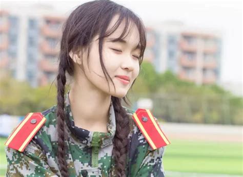 臭美的女儿朋友圈(集锦103句)