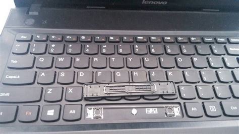狼途机械键盘空格键怎么拆