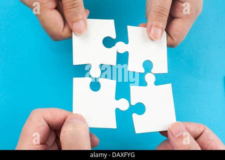 只知道二抬四翻六会坐？宝宝掌握了这些能力，说明妈妈带的很好
