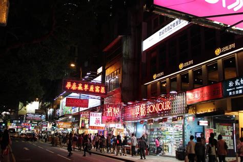 全球最奢侈的两条街，一条是美国曼哈顿，一条竟然在中国