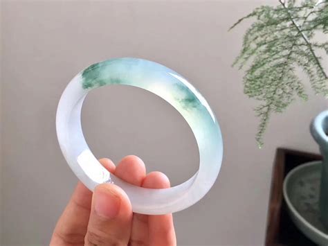 翡翠手鐲批發哪家便宜?只想要云南珠寶玉石!...
