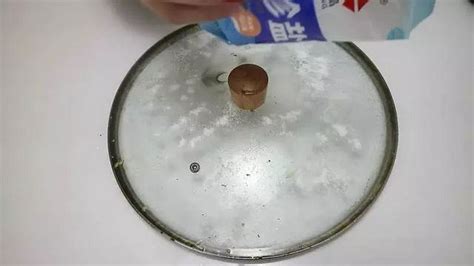 9月27号在吉之岛买了个珍珠铁锅!按销售员方法开了锅!用了几天后出去了!回来看铁锅生绣似的!用钢