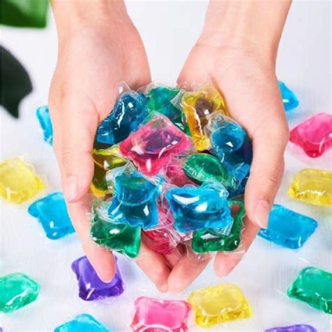 衣物柔順液和留香珠哪個(gè)香味更持久?