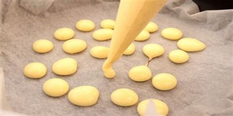 婴儿蛋黄溶豆的做法烤箱