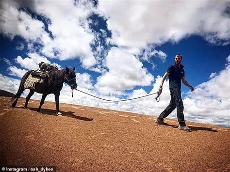 英国小伙352天成为徒步长江全程世界第一人