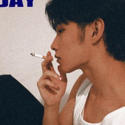 男人的眼泪伤感句子