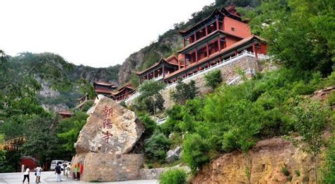 中国第二大悬空寺，青海最早的宗教寺庙，比莫高窟更老的佛教壁画