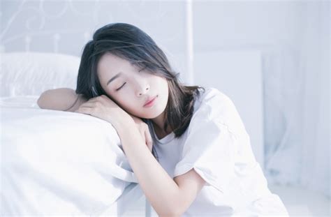 给媳妇儿发的深夜情话