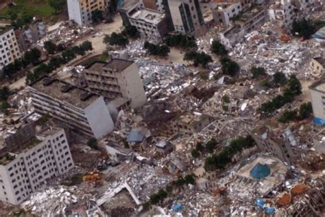 汶川地震的照片说说(合集43条)