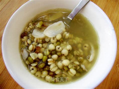 治疗小儿夏季热的药粥制法