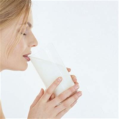 ​产妇哺乳期感冒还能喂奶