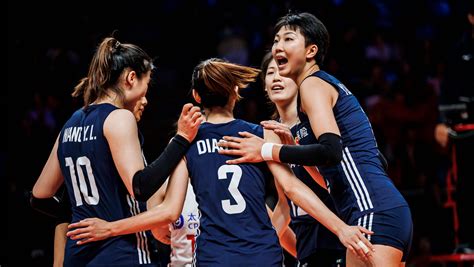 中国女排3-0胜日本