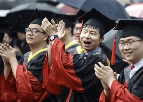 中国每年多少公费留学生配图