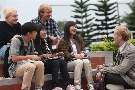 在加拿大的中国留学生有多少人