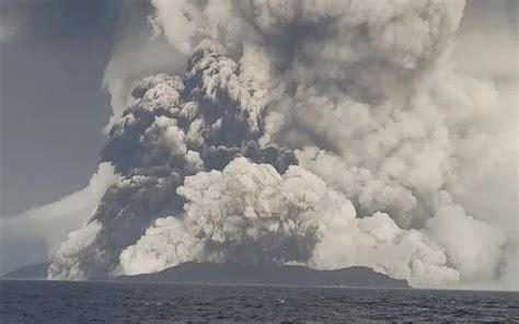 汤加火山喷发现场