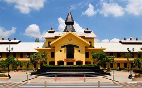 泰国国立法政大学排名