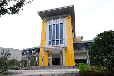 重庆大学外国语学院
