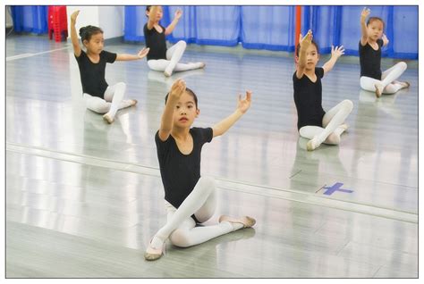 韩国儿童舞蹈现代舞