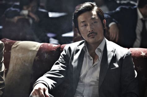 범죄와의전쟁 하정우 셔츠