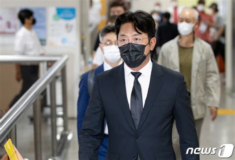 채승석 하정우