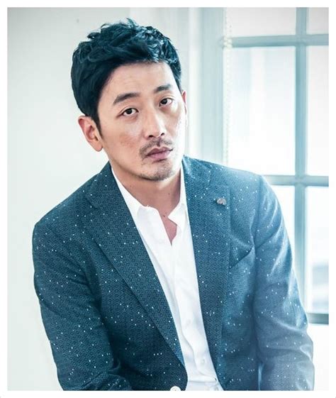 하정우 아티스트컴퍼니