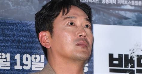 하정우 여드름 흉터