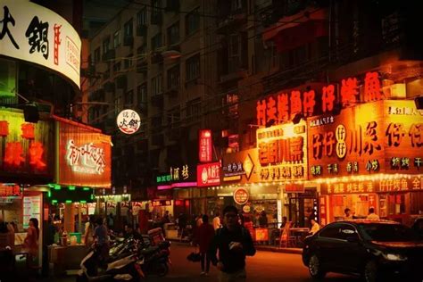 上海小吃街排名前十（上海小吃街排名前十名）