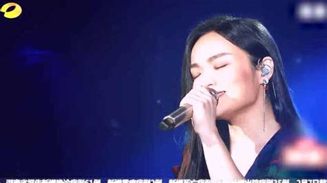 徐佳莹《一样的月光 (Live)》歌手·当打之年 第1期单曲歌词及介绍