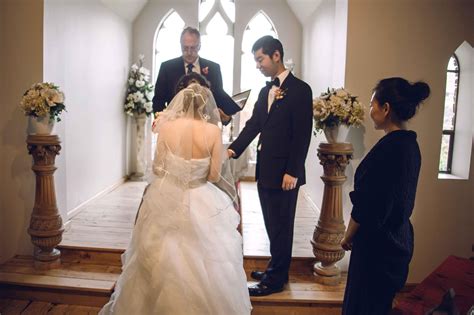 西方婚礼的风俗有哪些呢 (国外有哪些有趣的婚礼习俗？西方各国情人节的文化风俗有哪些？)