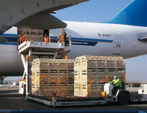集装箱航空运输